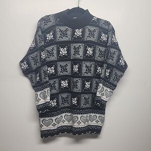 Croquet club vintage grandma sweat sz L.  Beautiful gray&white flowers.